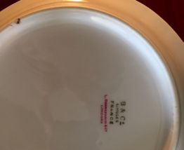 Paire d'assiettes Bernardaud "Il était une bergère"