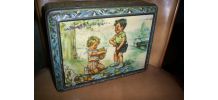 ANCIENNE BOITE METAL ILLUSTRATION DE GERMAINE bOURET 