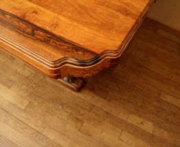 Table noyer massif