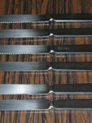 Ancien de 6 couteaux manche en metal