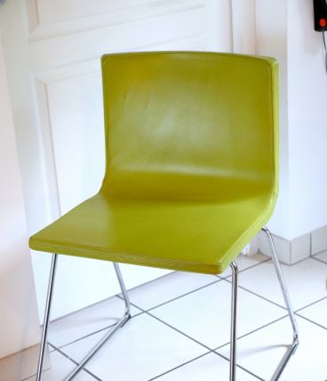 Chaise design en cuir (vert)