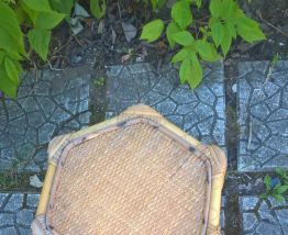 superbe table d'appoint en bambou et rotin