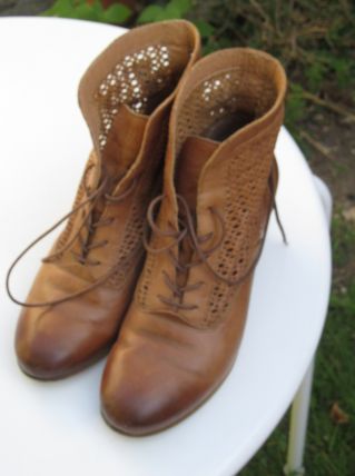 BOTTINES KICKERS