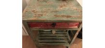 table d'appoint industrielle - patine orientale 