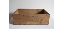 boîte en bois vintage avec tampon  FRAGILE