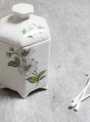 pot en porcelaine pour coton tige salle de bain