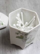 pot en porcelaine pour coton tige salle de bain