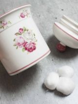 pot porcelaine salle de bain rose