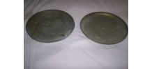 LOT 2 PLATEAUX ANCIENS DE BALANCE 1 CUIVRE 1 BRONZE 