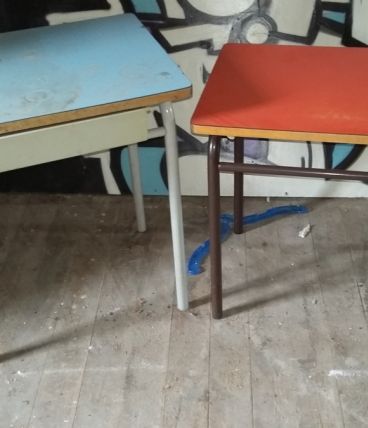 Bureaux enfants formica