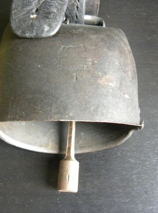 CLOCHE DEVOUASSOUD CHAMONIX N°1 