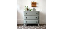 Petite commode kaki vert de gris