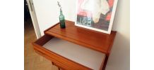 Commode vintage années 1950s pieds compas style scandinave