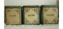 Série de 3 Boîtes anciennes en tôle peinte Sucre, Farine, Café