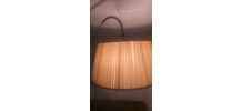 LAMPADAIRE LISEUSE PORTE REVUE
