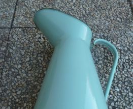 Broc à eau ancien en métal émaillé , vintage