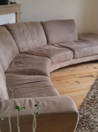 Canapé d'angle nubuck taupe. 