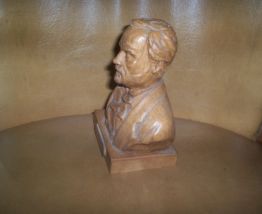 BUSTE EN RESINE DE BOIS DE LOUIS PASTEUR 