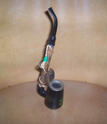 PIPE FUMEUR MONTAGNARD CUVE SCULPTER
