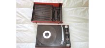Tourne disques Brand des seventies rouge