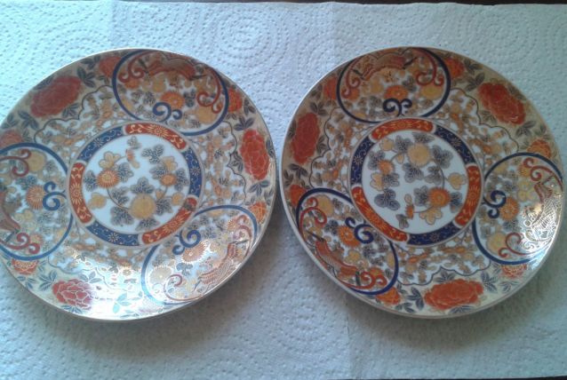 Lot de 2 soucoupes, porcelaine chine
