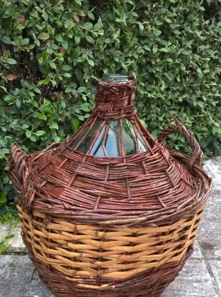 Dame-Jeanne et son habillage en osier bicolore, contenance 5-7L, années 1940
