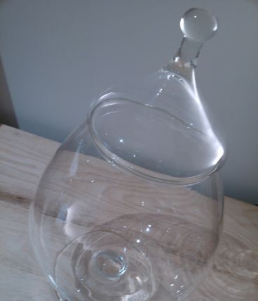 Très grande bonbonnière en verre soufflé, années 1920