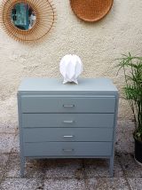 Commode en bois kaki