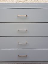 Commode en bois kaki