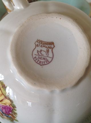 Tasses anciennes porcelaine Ceranord St Amand