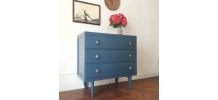 Commode vintage en bois bleu foncé  metal