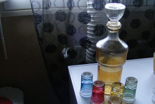 bouteille de liqueur+verre