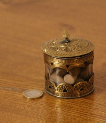 Boîte à encens style orientale