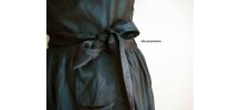 Robe col bateau en taffetas bleu dos décolleté vintage 50's