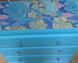Commode rétro 