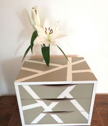 Petit meuble de rangement