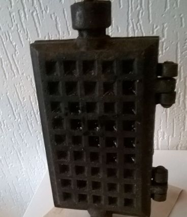 Gaufrier en fonte 