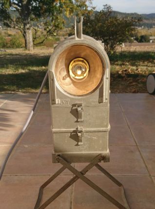 Ancien projecteur style manufacture avec petit compartiment 