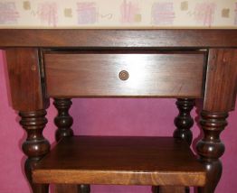 Table  avec tabouret en bois massif
