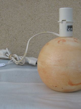 lampe boule en bois peint