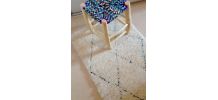 Tapis Béni ouarain Vintage  Azilal  fait main Petit  Format , piece unique 
