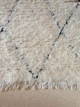 Tapis Béni ouarain Vintage  Azilal  fait main Petit  Format , piece unique 