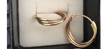 Boucle d'oreille en or