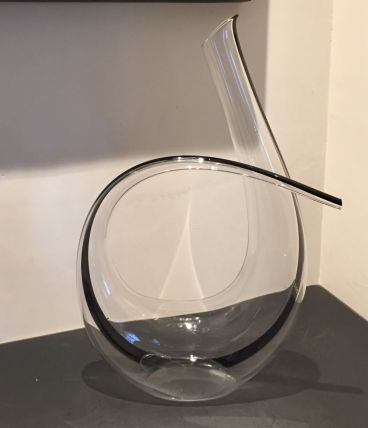 Carafe décanteur Riedel Black Tie.