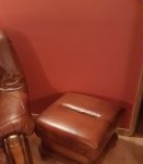 2 canapés + 1 fauteuil + 1 pouf 