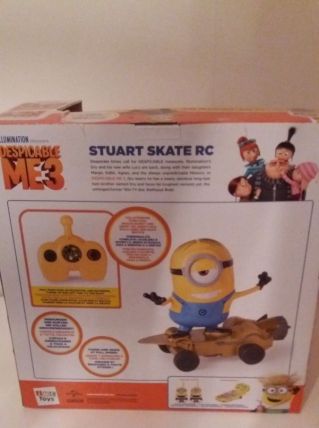 GRANDE RC SKATE MINIONS - NEUF