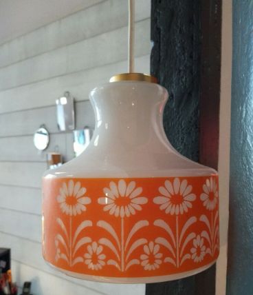 Suspension opaline annnées 70