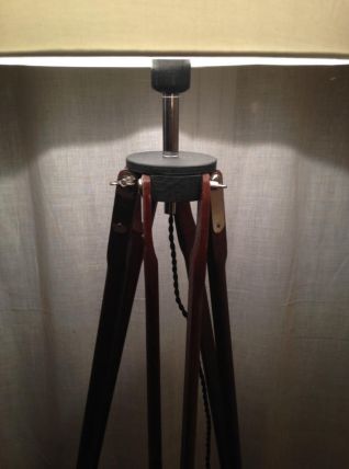 superbe lampadaire s/ancien trépied photo bois
