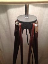 superbe lampadaire s/ancien trépied photo bois