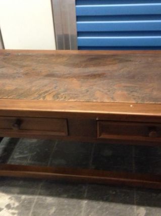 Table basse en bois et pierre